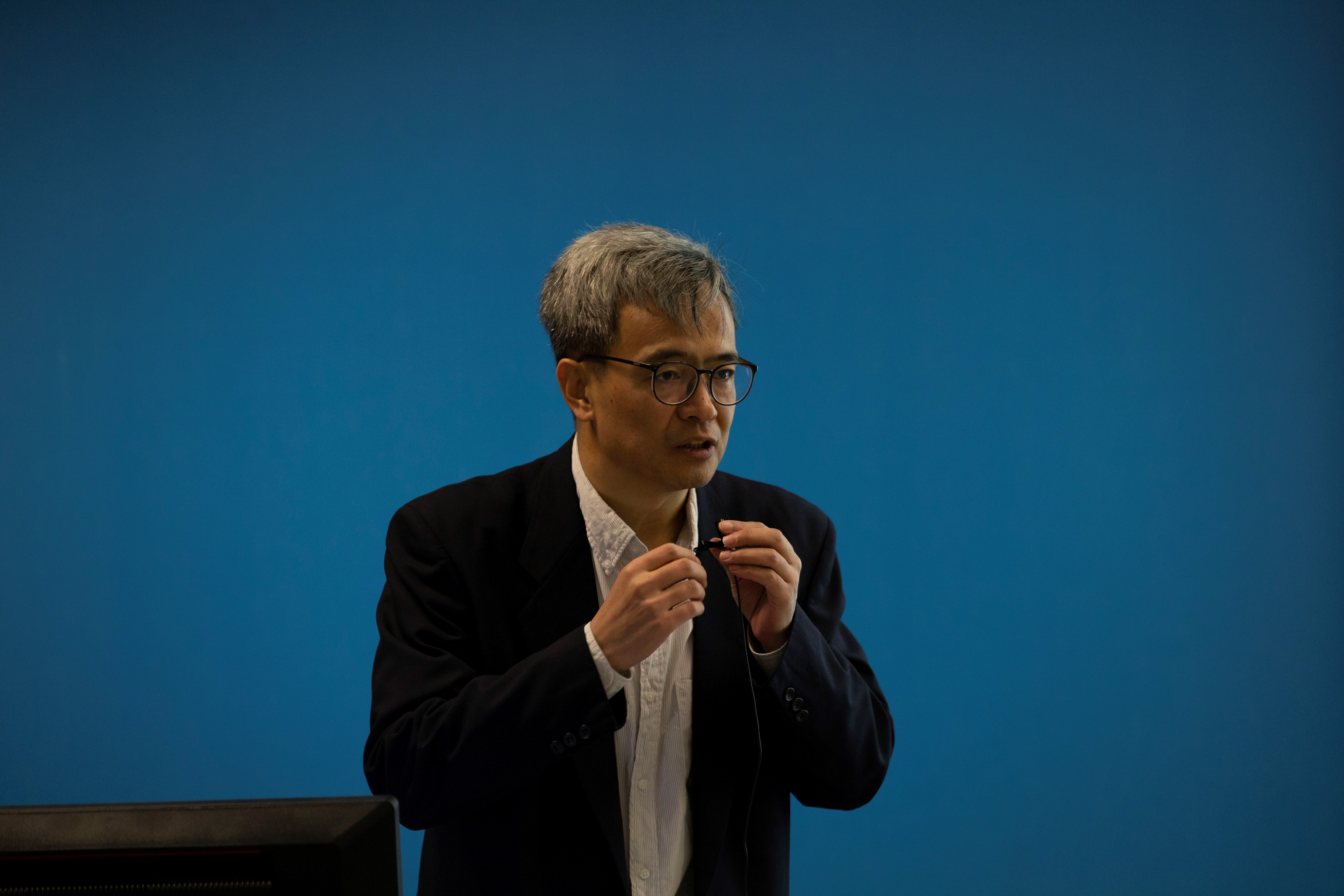政府管理学院白智立老师汇报
